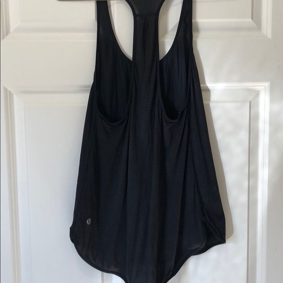 Lululemon tank - Picture 3 of 3